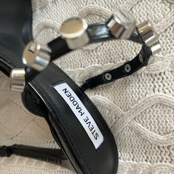 New! Steve Madden Black Heels with Silver Accent Studs Sandals Various Sizes - Picture 10 of 16